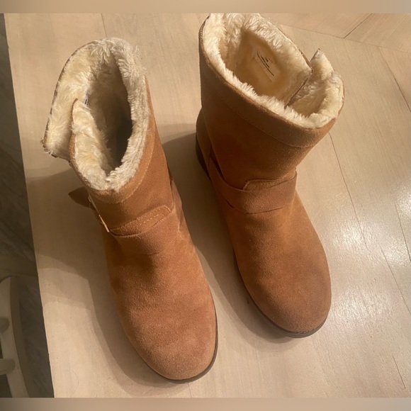 Bjorndal “Vail"  Tan Suede Leather Faux Fur Boots | Size 10 - Picture 1 of 7